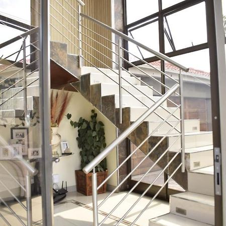Lalela House Daire Johannesburg Dış mekan fotoğraf